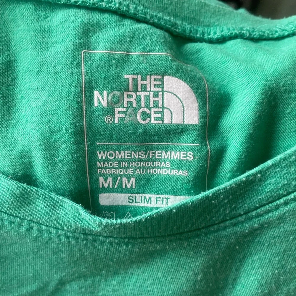 The North Face, size Medium, T-shirt - Picture 4 of 5